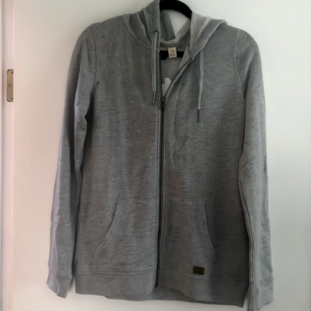 BNWT Roxy Women’s Gray Hoodie Sweater